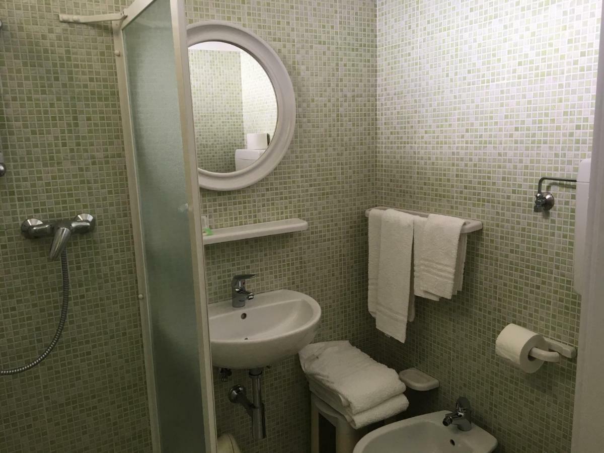 Hotel Laila Cesenatico Eksteriør billede